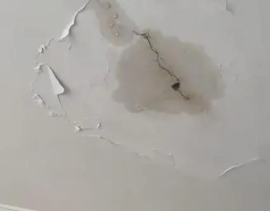 晋江阳台漏水维修公司分享下屋面防水工程质量问题原因分析